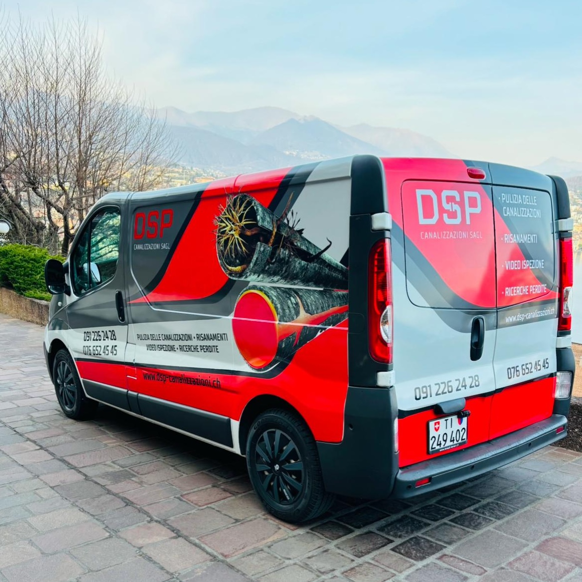 Furgone DSP Canalizzazioni SAGL con grafica aziendale